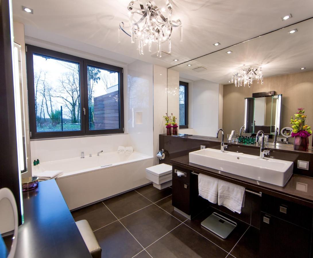 Relais & Chateaux Hotel Burg Schwarzenstein 가이젠하임 외부 사진