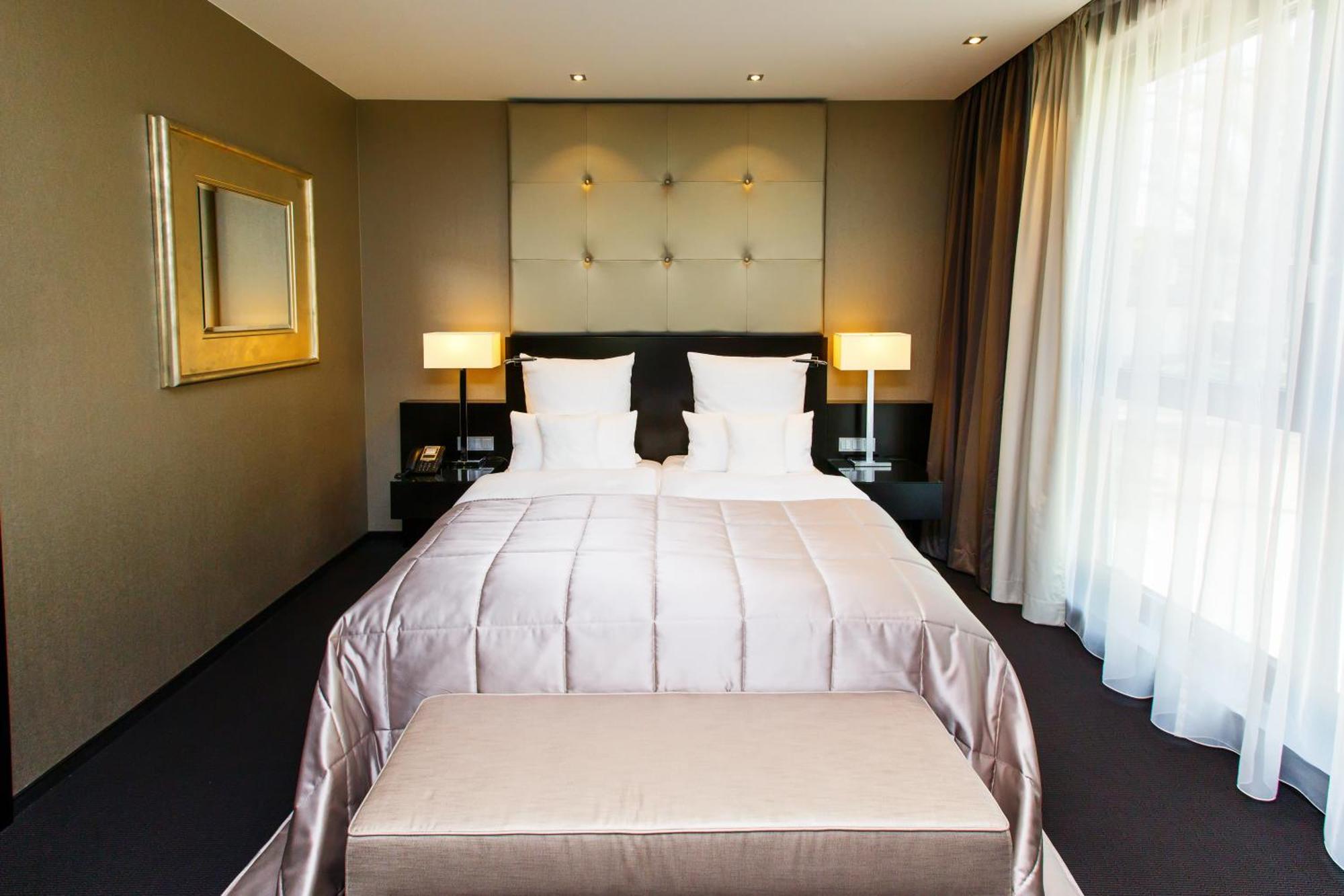 Relais & Chateaux Hotel Burg Schwarzenstein 가이젠하임 외부 사진