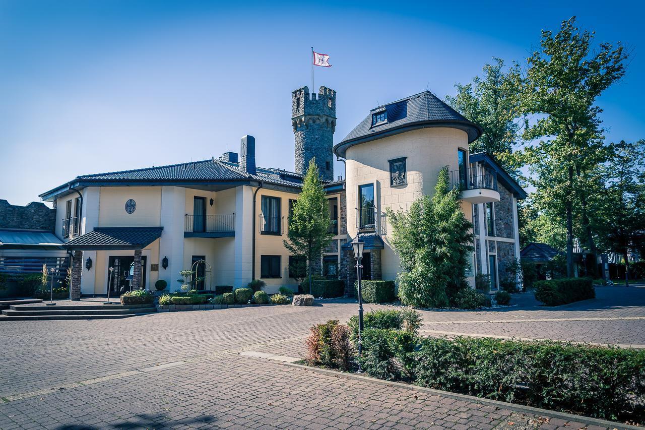 Relais & Chateaux Hotel Burg Schwarzenstein 가이젠하임 외부 사진